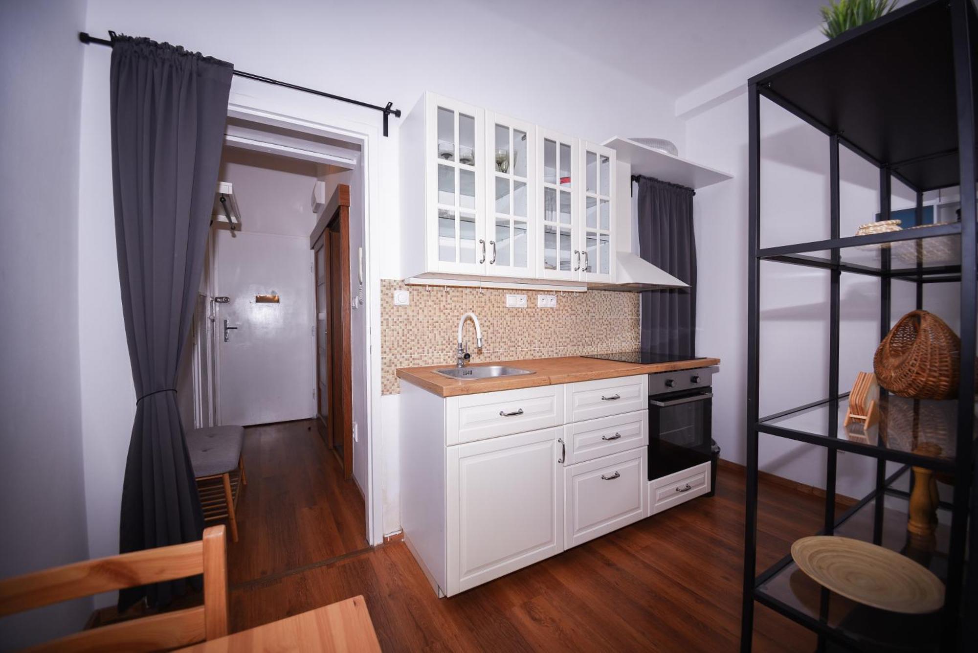 Central Urban Studio - Style Meets Comfort Bratislava Exterior photo