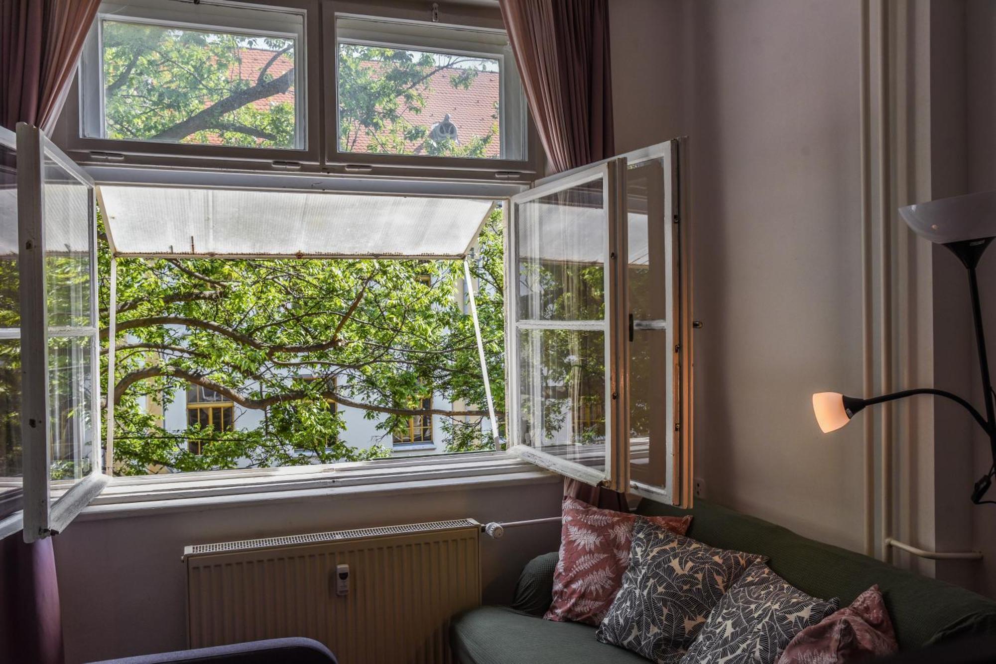 Central Urban Studio - Style Meets Comfort Bratislava Exterior photo
